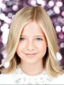 jackieevancho