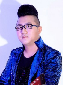 超群