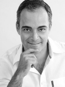 Enrique Reyes