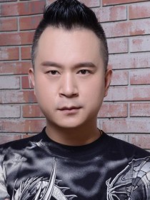 伊龍