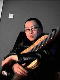 喇西塔吉.于微