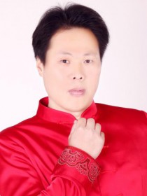 郁家利