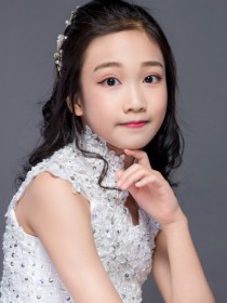 李雅珺