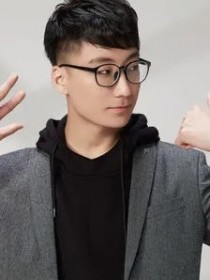 董子龍