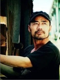 王旭《旭日陽剛》