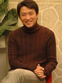 伍洲彤