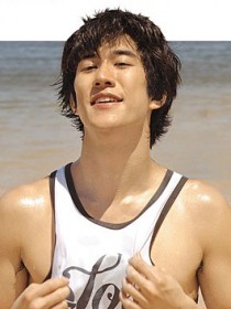 李治廷