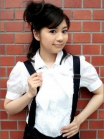 関根麻里