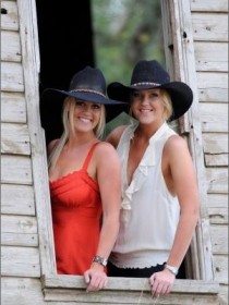 Sunny Cowgirls, The