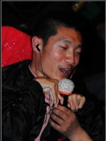 张磊