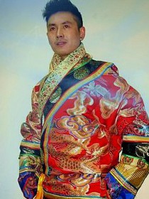 龙泽索南