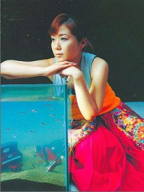 世理奈