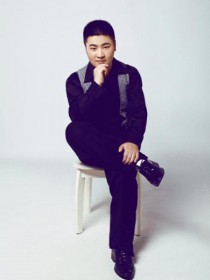 李卓骏