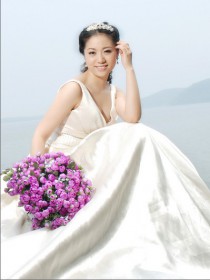 张莹