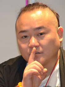 宋飞