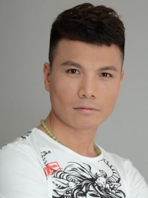 曾巍