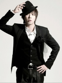 정용화 (郑容和)