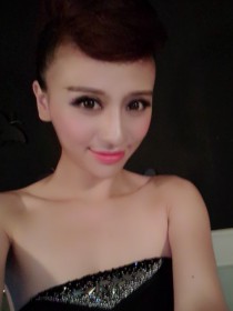 李霞儿