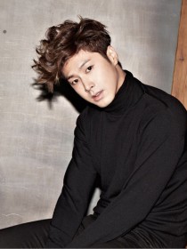 郑允浩 (유노윤호)