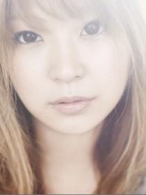 宮脇詩音
