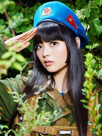 上坂すみれ