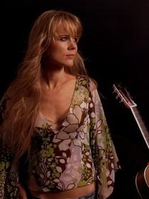 Ilse Delange