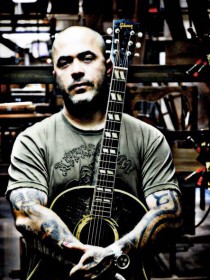 Aaron Lewis