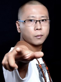 伍国强