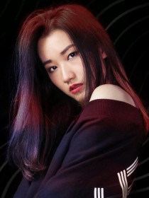 周倩