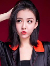 张馨月