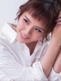 何芝芸