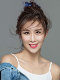 李晨寰