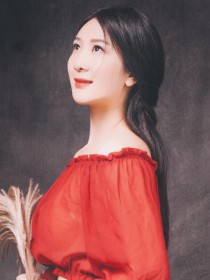 李依冉
