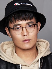 烟把儿乐队魏振