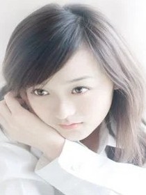 何泓姗