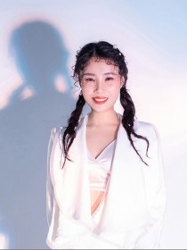 赵洁