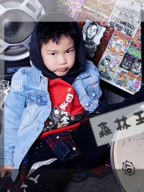 胡嘉恩