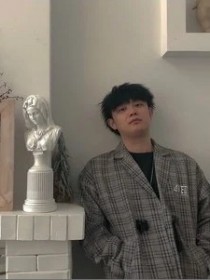 王昱钊