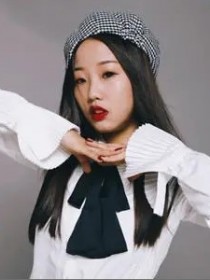 张露馨