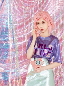 陈依含