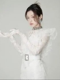 希林娜依高