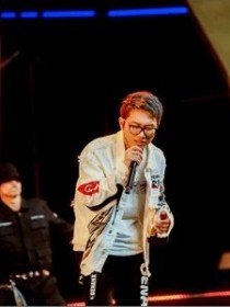 小少焱
