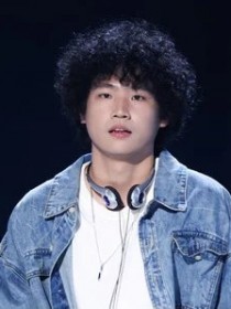 董明烁