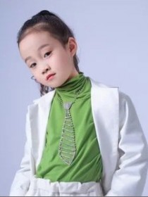 面妹孔佳奇