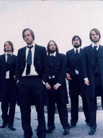 iLiKETRAiNS
