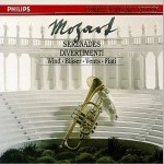 Serenades and Divertimenti for Winds (CD 2)