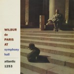 At Symphony Hall详情