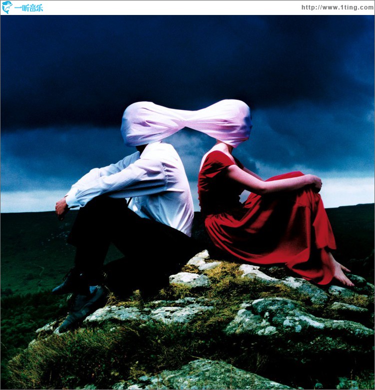 Casually Dressed And Deep In Conversation (UK download)