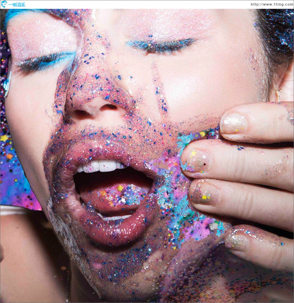 Miley Cyrus & Her Dead Petz