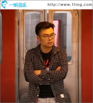 我爱他（单曲）